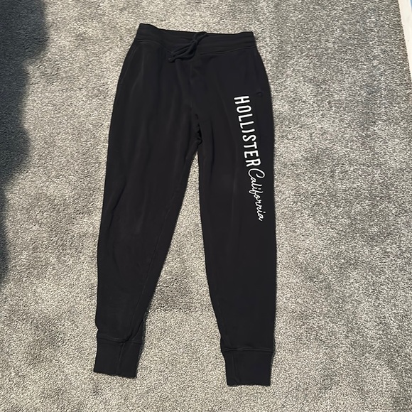 black hollister sweat pants size xs! - Picture 1 of 2